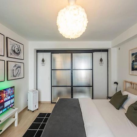 Superb 3 Bedroom & 3 Bathroom Duplex In Brussels City Centre المظهر الخارجي الصورة