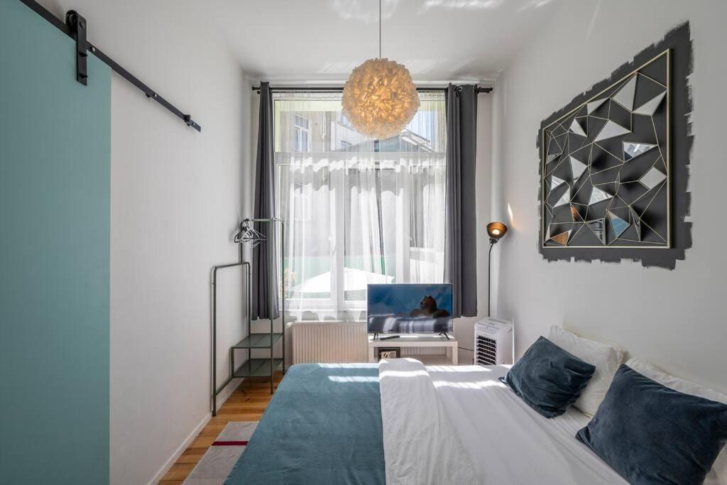 Superb 3 Bedroom & 3 Bathroom Duplex In Brussels City Centre المظهر الخارجي الصورة