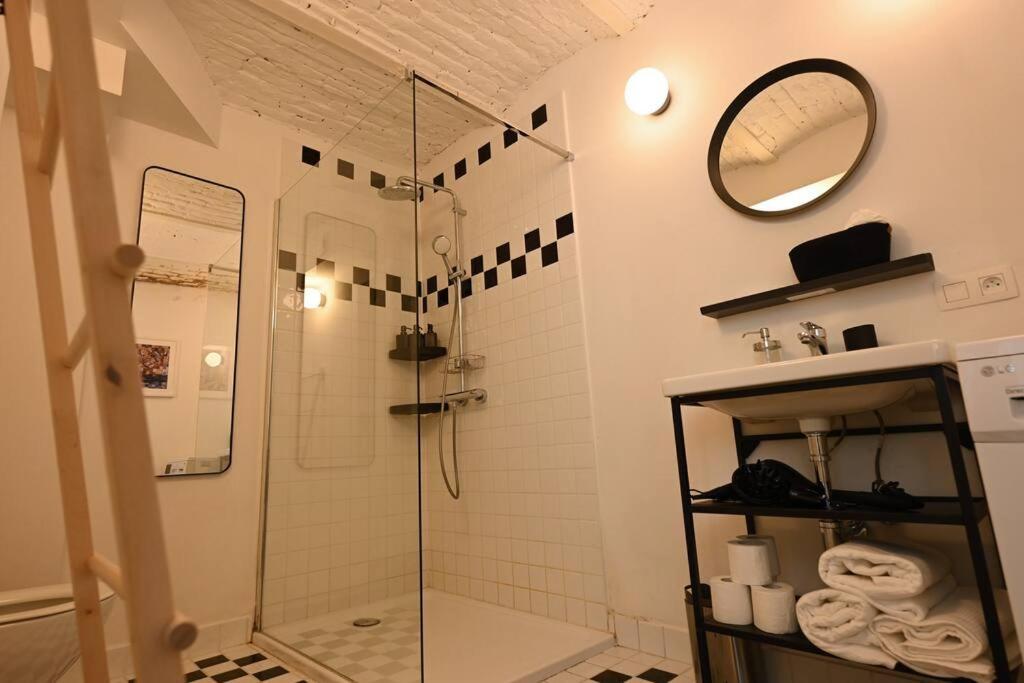 Superb 3 Bedroom & 3 Bathroom Duplex In Brussels City Centre المظهر الخارجي الصورة