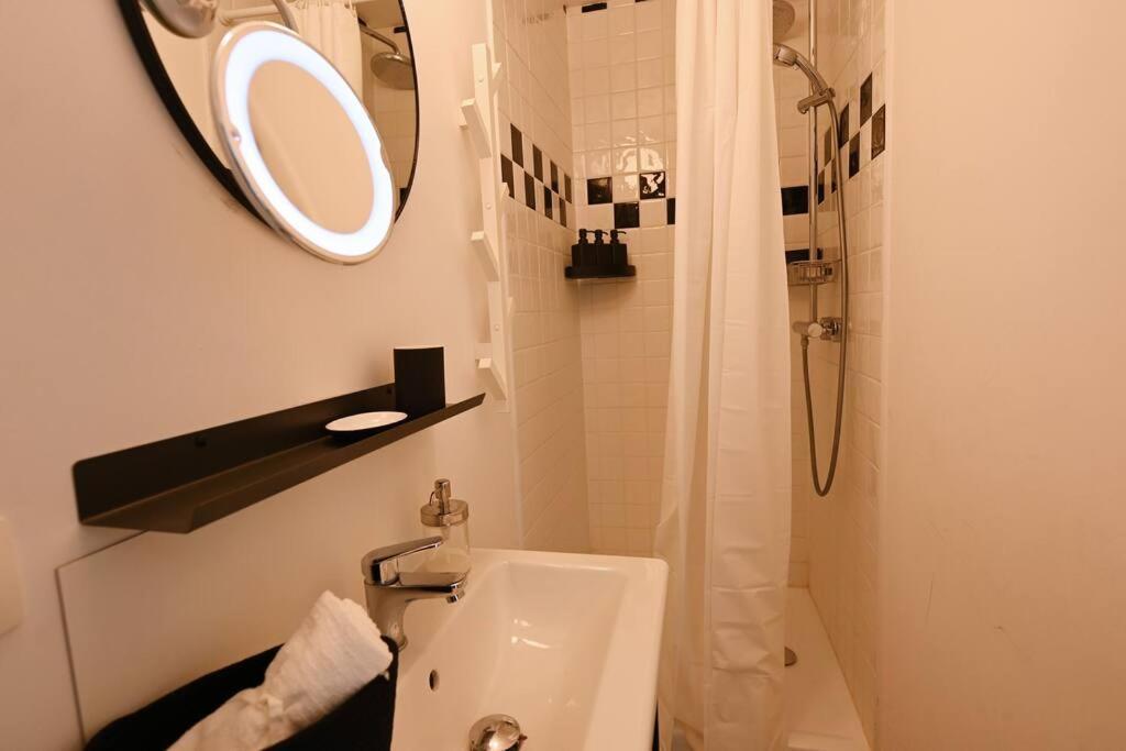 Superb 3 Bedroom & 3 Bathroom Duplex In Brussels City Centre المظهر الخارجي الصورة
