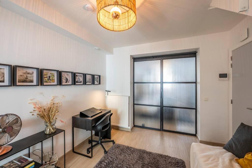 Superb 3 Bedroom & 3 Bathroom Duplex In Brussels City Centre المظهر الخارجي الصورة