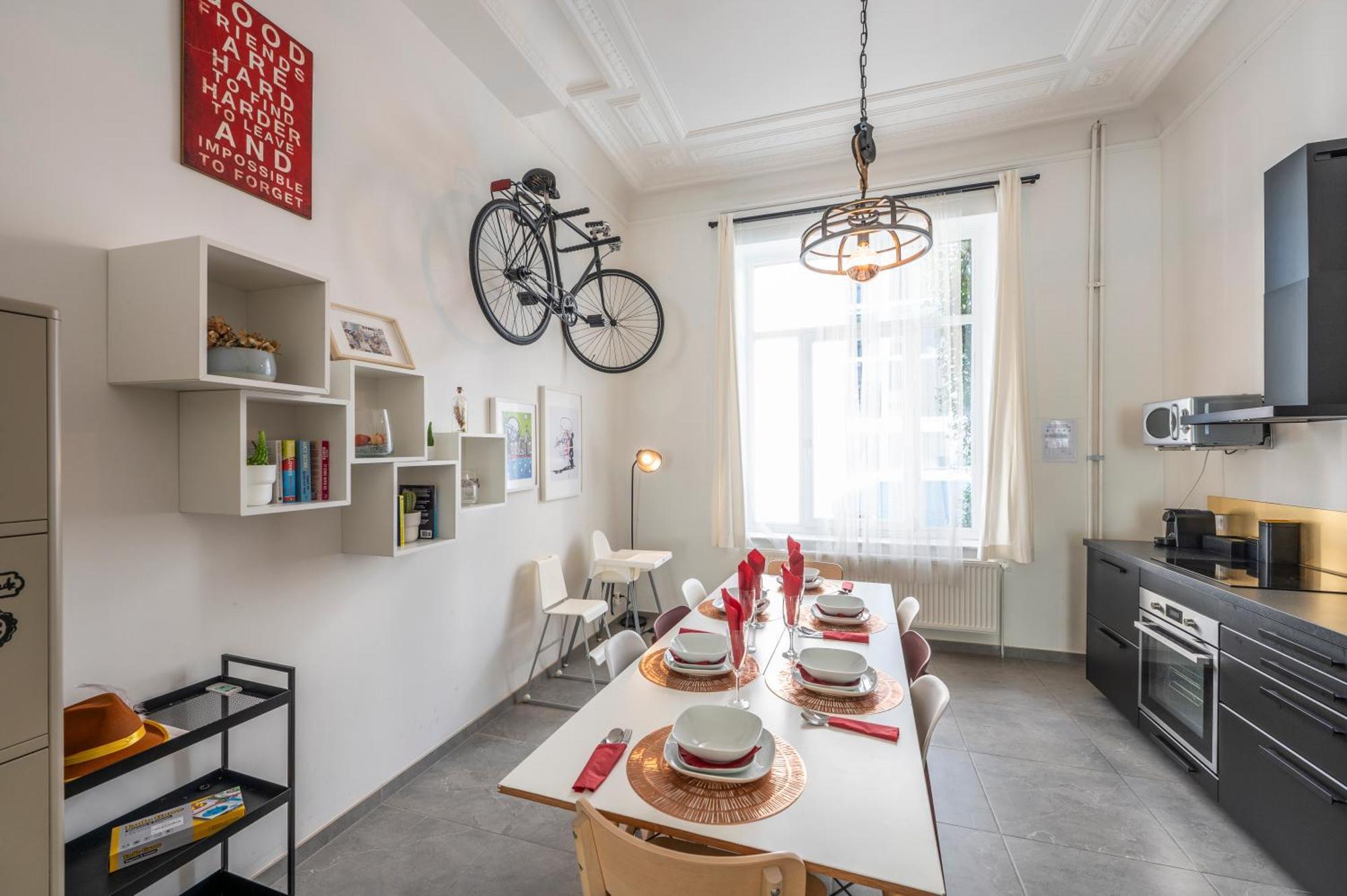 Superb 3 Bedroom & 3 Bathroom Duplex In Brussels City Centre المظهر الخارجي الصورة